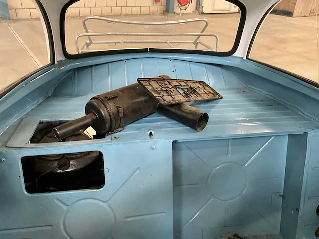 1959 bmw isetta 300 personenauto - afbeelding 8 van  23
