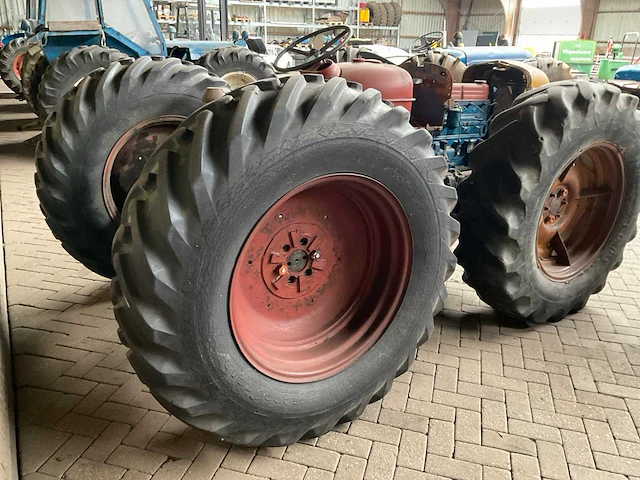 1959 fordson major county super 4 oldtimer tractor, 4wd - afbeelding 13 van  18
