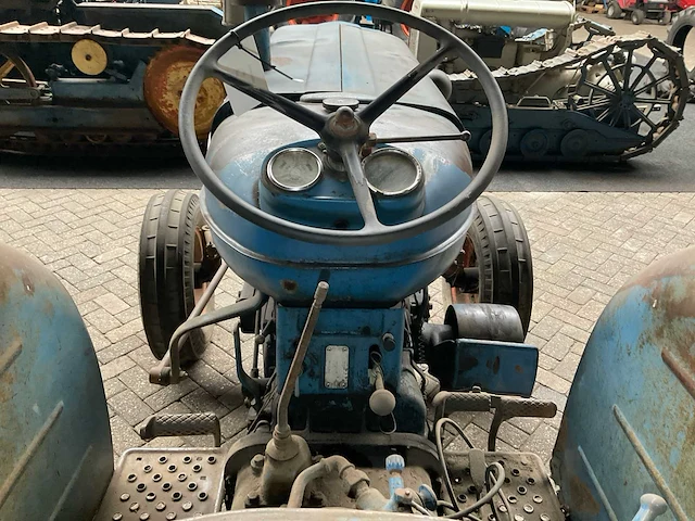 1959 fordson super major oldtimer tractor - afbeelding 4 van  17
