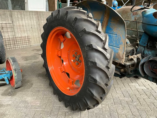 1959 fordson super major oldtimer tractor - afbeelding 9 van  17