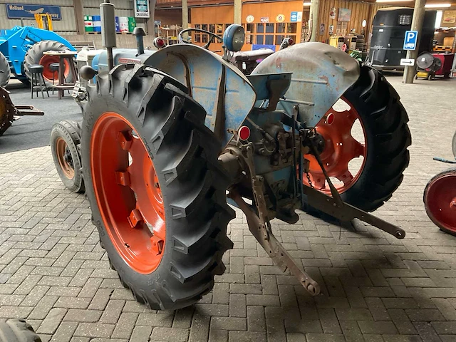 1959 fordson super major oldtimer tractor - afbeelding 10 van  17