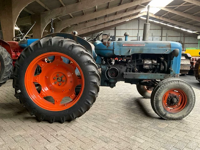1959 fordson super major oldtimer tractor - afbeelding 14 van  17