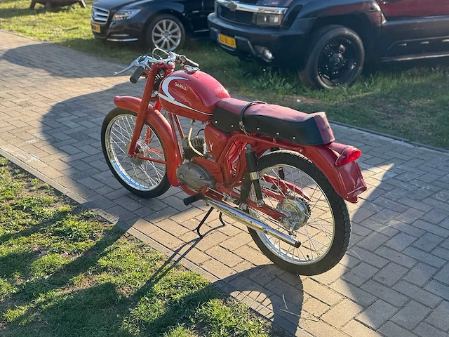 1959 garelli 70 brommer - afbeelding 3 van  7