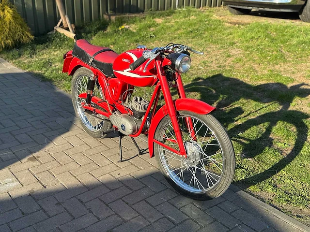 1959 garelli 70 brommer - afbeelding 6 van  7
