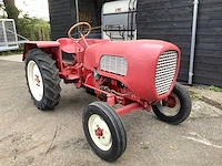 1959 guldner ab10 tweewielaangedreven landbouwtractor - afbeelding 1 van  6