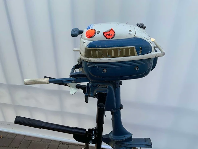1960 evinrude 3 fightwin buitenboordmotor - afbeelding 2 van  7