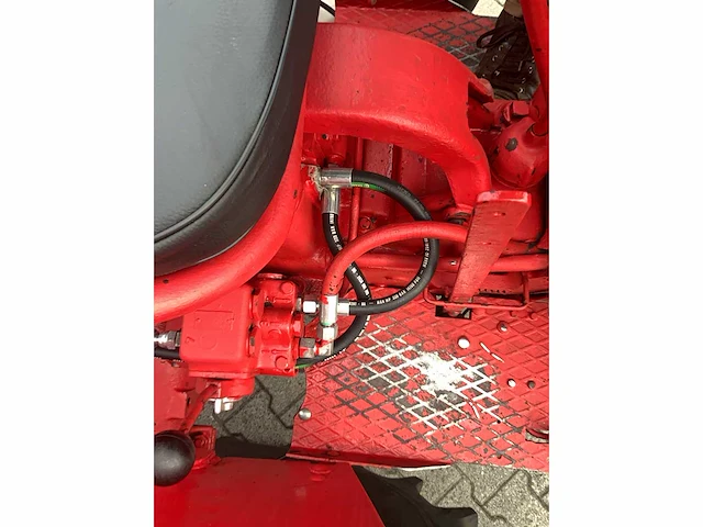 1960 farmall d-430 oldtimer tractor - afbeelding 9 van  30