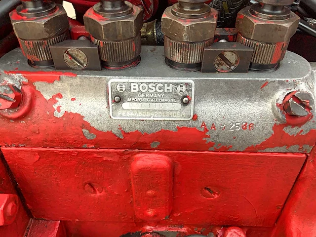 1960 farmall d-430 oldtimer tractor - afbeelding 24 van  30