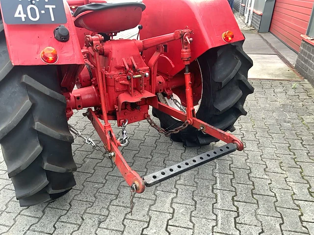 1960 farmall d-430 oldtimer tractor - afbeelding 29 van  30