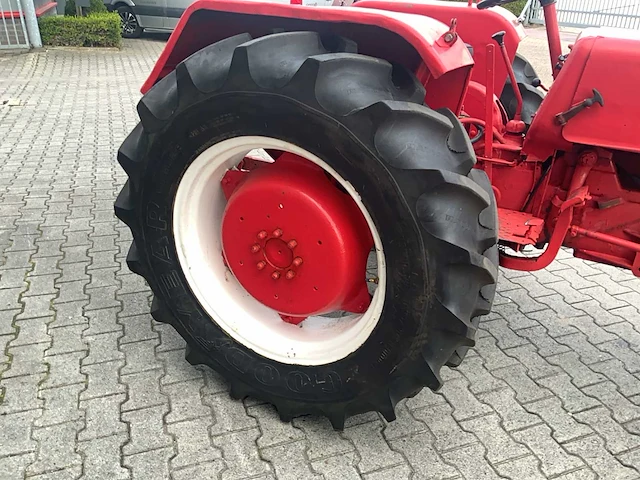 1960 farmall d-430 oldtimer tractor - afbeelding 4 van  30