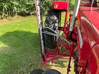1960 mc cormick international d-324 oldtimer tractor met maakbalk - afbeelding 11 van  29