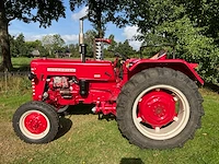 1960 mc cormick international d-324 oldtimer tractor met maakbalk - afbeelding 25 van  29