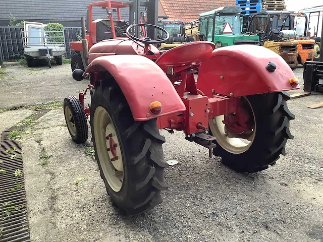 1960 porsche 217 landbouwtrekker - afbeelding 5 van  8