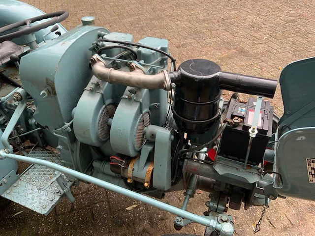 1961 eicher es201 oldtimer tweewielaangedreven landbouwtractor - afbeelding 14 van  29