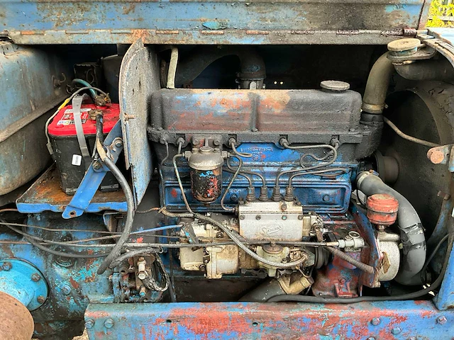 1961 fordson super major oldtimer tractor - afbeelding 14 van  31