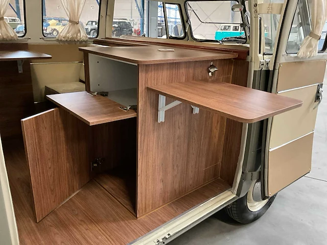 1961 volkswagen t1 camper - afbeelding 8 van  33