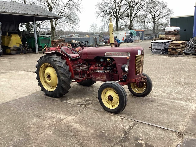 1962 david brown 850 implematic tweewielaangedreven landbouwtractor - afbeelding 5 van  12