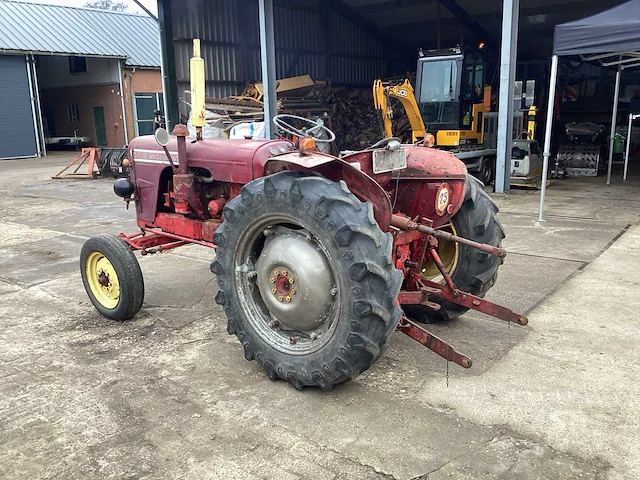 1962 david brown 850 implematic tweewielaangedreven landbouwtractor - afbeelding 7 van  12