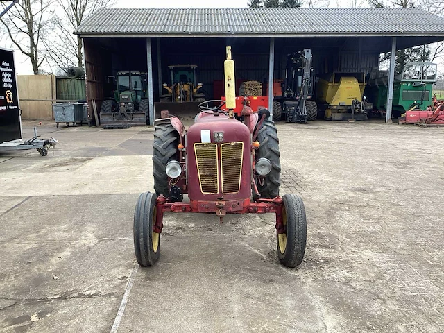 1962 david brown 850 implematic tweewielaangedreven landbouwtractor - afbeelding 8 van  12