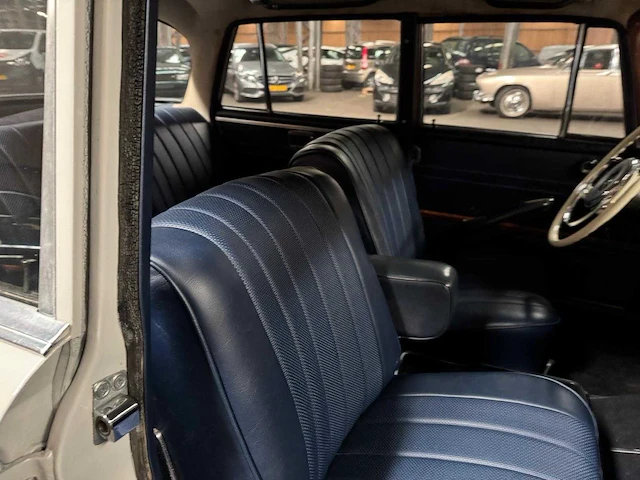 1962 mercedes benz s-klasse 220 w111 heckflosse 6580 - afbeelding 2 van  25