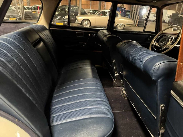 1962 mercedes benz s-klasse 220 w111 heckflosse 6580 - afbeelding 13 van  25