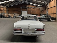 1962 mercedes benz s-klasse 220 w111 heckflosse 6580 - afbeelding 21 van  25
