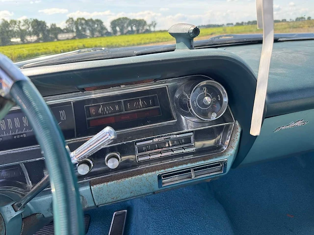 1963 cadillac coup de ville - afbeelding 18 van  32