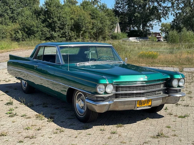 1963 cadillac coup de ville - afbeelding 30 van  32