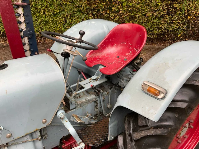 1963 eicher edk 3 oldtimer tweewielaangedreven landbouwtractor - afbeelding 13 van  33