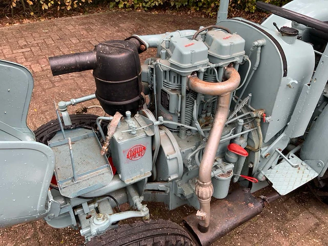 1963 eicher es201 oldtimer tweewielaangedreven landbouwtractor - afbeelding 8 van  33