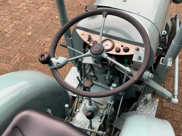 1963 eicher es201 oldtimer tweewielaangedreven landbouwtractor - afbeelding 10 van  33