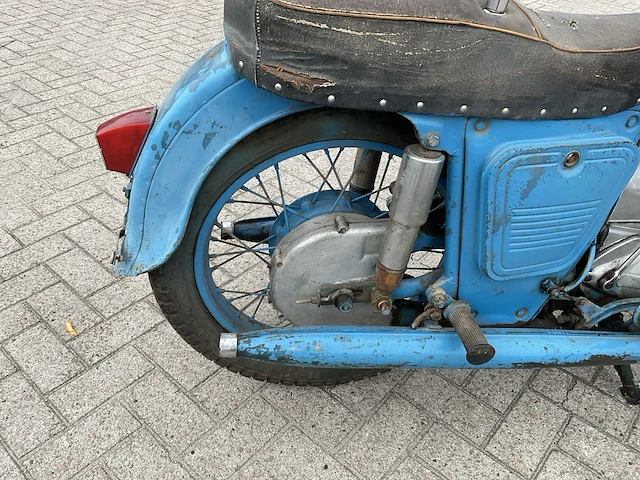 1963 izh motorfiets - afbeelding 10 van  14