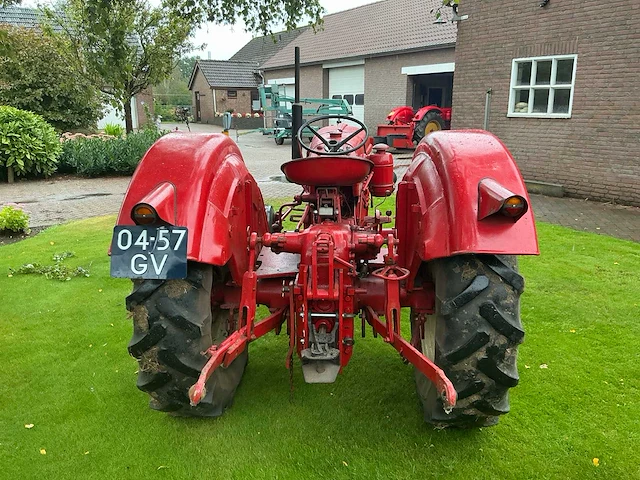 1963 porsche super export 329 oldtimer tractor - afbeelding 20 van  25