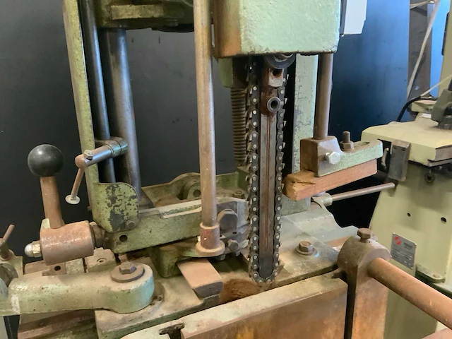 1964 alfred harbs ukw kettingfreesmachine - afbeelding 6 van  10