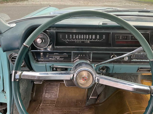 1964 cadillac sedan de ville - afbeelding 32 van  43