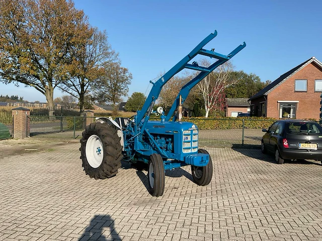 1964 fordson super major oldtimer tractor - afbeelding 12 van  26