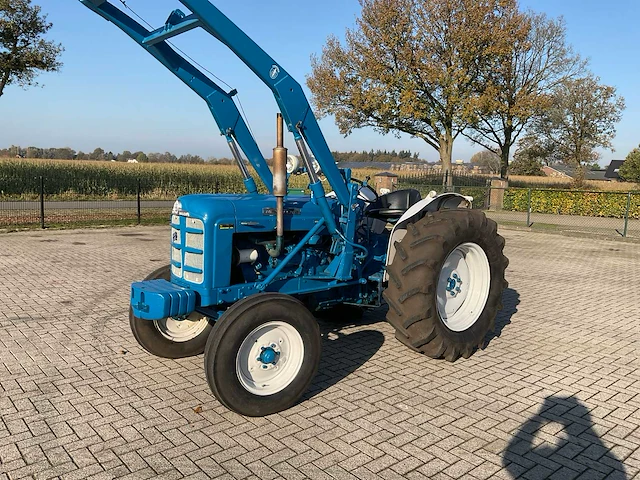 1964 fordson super major oldtimer tractor - afbeelding 21 van  26