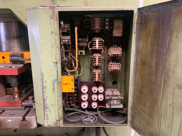 1964 wmw pye 160 s hydraulische pers ponssnibbelmachine - afbeelding 9 van  21