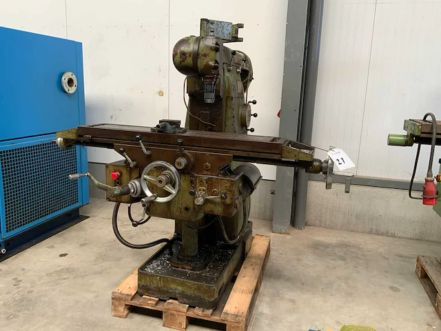 1965 alcera an 700 universele freesmachine - afbeelding 1 van  9