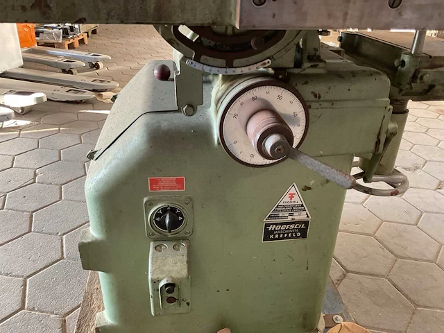 1965 frommia 600 afkortcirkelzaagmachine - afbeelding 7 van  8