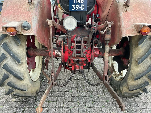 1965 mc cormick d432 oldtimer tractor - afbeelding 14 van  22