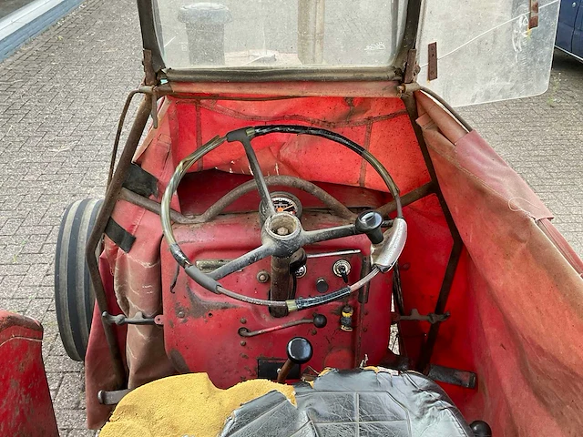 1965 mc cormick d432 oldtimer tractor - afbeelding 17 van  22