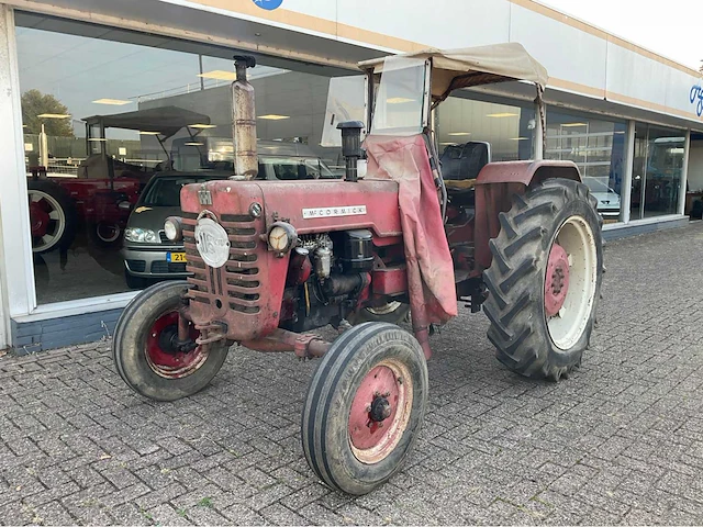 1965 mc cormick d432 oldtimer tractor - afbeelding 1 van  22