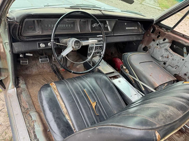 1966 chevrolet impala ss - afbeelding 9 van  33
