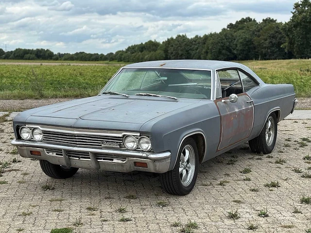 1966 chevrolet impala ss - afbeelding 1 van  33