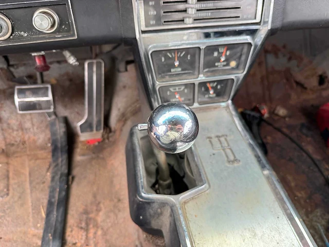1966 chevrolet impala ss - afbeelding 18 van  33
