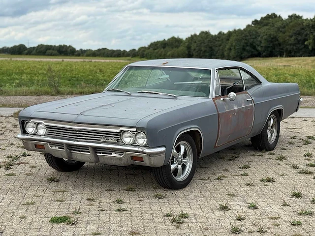 1966 chevrolet impala ss - afbeelding 24 van  33