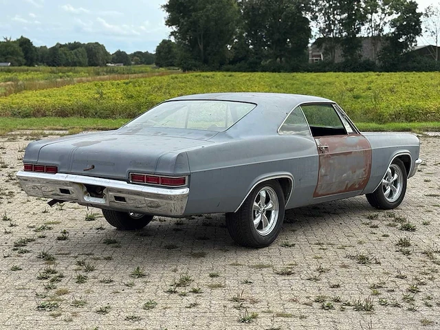 1966 chevrolet impala ss - afbeelding 26 van  33
