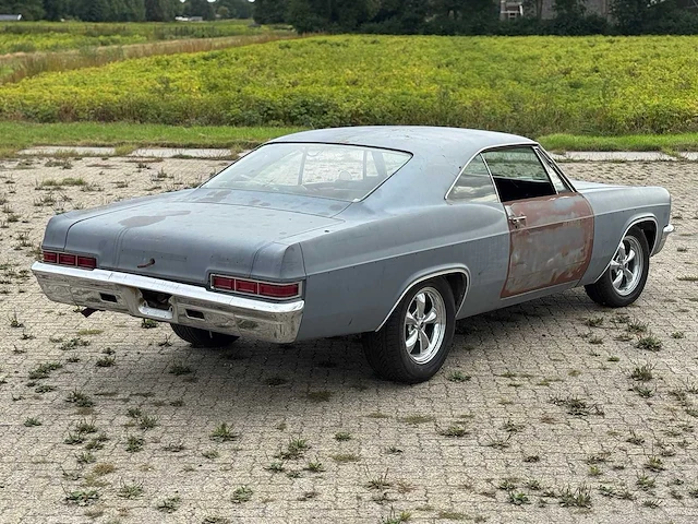 1966 chevrolet impala ss - afbeelding 27 van  33