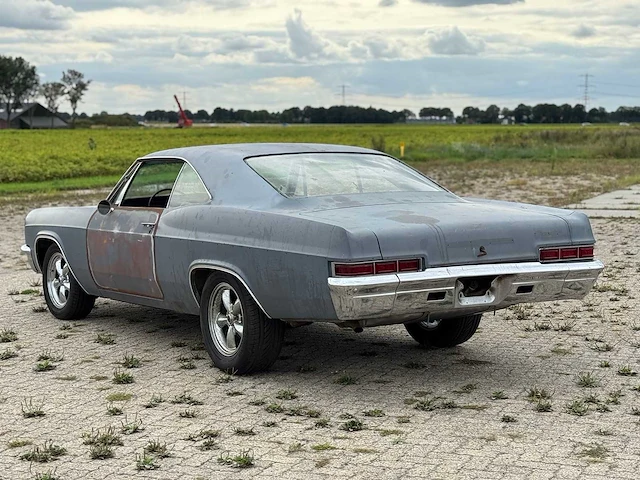 1966 chevrolet impala ss - afbeelding 23 van  33